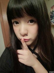 娱乐吃瓜徐娇是谁啊,从童星到时尚达人，娱乐圈的“吃瓜”女王